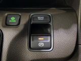【電子式パーキングブレーキ】ブレーキホールド機能付きで渋滞時など運転の疲労を軽減してくれます。