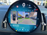トップビュー&リアビューカメラを装備しております!女性の方でも安心の駐車の際のサポートにお役立ちです☆