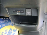 自社工場を3拠点完備しております。重整備やカスタムを始め、ご購入後のお車のメンテナンスも弊社にお任せください。