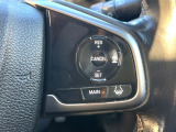 【ホンダセンシング】走行中に前方の車両等を認識し、衝突しそうな時は警報とブレーキで衝突回避と被害軽減をアシスト。より安全にドライブをお楽しみいただけます。