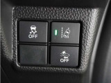 ◆VSA◆横滑り防止装置が装備されています。コーナーリング時の横すべりを抑える機能と、車両の急激な挙動変化を抑える機能で、安定した走行を実現しています。運転に安心とゆとりが出来ます。