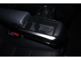 ゆとりある広々とした車内空間は、ドライブを始め買い物やレジャーなど、幅広く活躍します。一人でもみんなとでもお出かけを楽しみましょう!