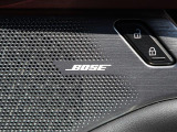 BOSEサウンドシステムを搭載しています。BOSE社と共同開発により車種専用チューニングが施されています。良質なサウンドでお好きな音楽をお楽しみいただけます。