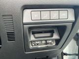 ETCが装着されています。再セットアップ後高速道路の料金所をノンストップで通過できて大変便利です。