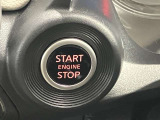 【プッシュ式エンジン】プッシュ式エンジンスタートでブレーキを踏んでボタンを押すだけでエンジン始動がスムーズ!!鍵をカバンに入れているだけでエンジンの始動が可能★とても便利な機能です