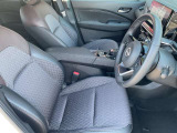 運転席まわりになります。実際に乗って頂き乗り心地をご体験してみてください。