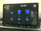 オーディオのホーム画面から、ラジオやテレビ、USBなどの項目を確認できます。利用したい音源を画面で選びやすく、普段の移動時間に合わせて好みのメディアを使い分けられる、便利な装備です。