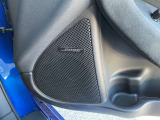 BOSEスピーカー付き。