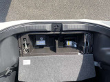トランク下部にも収納スペースがありますので荷物の積み分けが可能です。