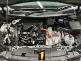 エンジンルームもクリーニング済みできれいですよ。日産の整備士がしっかりと丁寧に点検していますので安心してお乗りいただけます