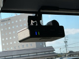 バックカメラも装備しております。車庫入れの苦手なお客様も安心!重宝してくれます!