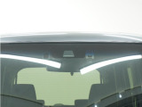 ◆Honda SENSING◆ カメラ等装置で精度の高い検知能力を発揮、安全運転を支援します。ステアリング上のコントローラーに注目!