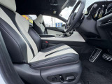 座り心地が良いシートなので長時間の運転でも快適にお過ごしいただけます。