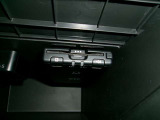 ETC車載器が装着されています。