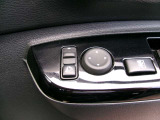 ドアミラーの鏡面の調節、格納は運転席からすべて操作できます!