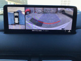 360&deg;ビューモニターでは前後左右4つのカメラ映像をさまざまな走行状況に応じて切り替えてセンターディスプレイに表示することで、駐車時や狭い道でのすれ違い時、見通しの悪い交差点進入時でも安心感を高めます