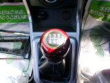 シフトも操作しやすく、快適な運転をサポートしてくれます!!