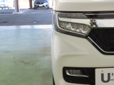 LEDヘッドライトは、点灯の瞬間から光量を発揮し、突然暗くなるトンネルなどでの安定感を高めます。