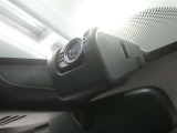 【ドラレコ搭載車】今や必需品のドライブレコーダー搭載車です。万が一のトラブルのときにも役に立つドライブレコーダーを装備しています。側面衝突や幅寄せ・割り込み対策に!