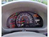 元弊社社有車/走行3,121キロ。※掲載車が少しでも気になるお客さま、私共スタッフはクルマの事がよくわからないお客さまへ丁寧な説明を心掛けております。お気軽にご相談ください(定休日 火/水曜)。