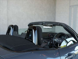 神戸マツダ神戸西インター店は、通常ディーラー+&alpha;の次世代型店舗としてROADSTER EXPERIENCE SPACEの冠を掲げ、「いつでも・誰でも・気軽に会いに行ける」ロードスターUカー専門店。