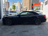 BMWを熟知したメカニックによる、360度の納車前点検。ドイツ本国と同様の教育・訓練を受けたメカニックが徹底的に点検、整備した後にお客様にお引渡しします。