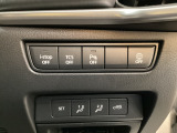 各種機能の切替スイッチは運転席パネル下に集約されています。任意で切り替え可能なため状況に合わせてお使いください。