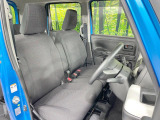 運転席シート廻りは使用感も少なく、良好な状態となっています。丁寧に使われていたことがよくわかりますね。