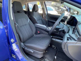 ゆったり座れる運転席です