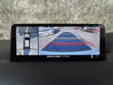 狭い場所での駐車やすれ違いなどでより的確な運転操作に役立つ360&deg;ビューモニターが装備されています。
