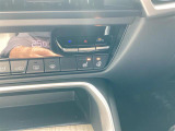 シートヒーターとステアリングヒーターも有ります。