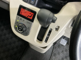 発進時から滑らかに加速する無段階変速のCVTはストップ&ゴーの多い街の中も快適です