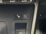 アドバンストパーク(自動駐車システム)を装備。運転が苦手な方でもスムーズに駐車できます。