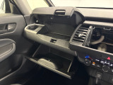 よく使うものは運転席のすぐ近くに置いておきたいですよね。