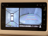 全周囲カメラ付きでバックが見やすいですね。