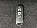 ★スマートキー★ キーを携帯しているだけでカギの開け閉めからエンジン始動までできるスマートキー!キーを取り出す必要がないので楽チンです