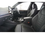 疲れにくいと評判のBMWのシートは一度座るとその良さがわかります☆お問合せ(0078-6002-613077)迄お待ちしております。大阪府吹田市芳野町5-55 毎水曜、第二・第三火曜日定休 営業時間10:00〜18:00