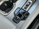 【Trail Mode(AWD)】すべりやすい路面や凹凸のある路面を走行するときに便利です!4WD・ブレーキ・駆動力などを統合制御し、タイヤの空転を抑えます。
