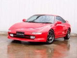 人気のMR2カスタム車両の入庫!全国でも台数の少ないATモデルをベースに外装同色塗装、RAYS製TE37SL15AW、ローダウン、バックカメラなどの充実装備にタイヤもADVANを装着。溝も9分山有