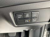 狭い場所での駐車やすれ違いなどでより的確な運転操作に役立つ360&deg;ビューモニターが装備されています。