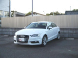2001年オープン。 Audi正規ディーラーとして最も歴史のあるAudi 江戸川は、2フロアに分かれるガラス張りのショールームです。