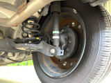 お車を安心してお乗りいただく為には、足回りの定期点検が欠かせません。サービスサポート(有償保証)では無料点検もご提供しており、安心のカーライフをお過ごしいただけるサポート体制が整っています。