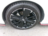 NISMO tuned e-POWER 4WD専用17インチアルミホイール。