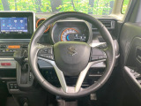 【純正革巻きステアリング】上質な革を使用することで、手にしっかり馴染みとても運転しやすいハンドルです♪
