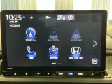 ホンダ純正ギャザズメモリーインターナビ付きです!ホンダコネクト対応、CD・DVD再生、ミュージックサーバー、フルセグTV視聴、Bluetooth・ミュージックプレーヤー接続可能です!