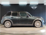 MINIの事ならMINI NEXT三宮店にお任せ下さい。お問合せ・詳細はMINI正規ディーラーNEXT三宮  お問い合わせ:078-803-3298までお気軽にお問合せ下さいませ。