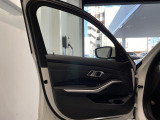 遠方でお車をご覧いただけないお客様にも安心してご検討いただける様、第三者評価機関(AIS)にて、車両のチェックを行っております。※一部入庫間もない車両は随時検査を受けます。