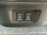 前席にはシートヒーターが装備されています。寒い日でもポカポカ快適です。