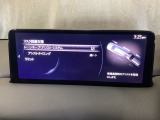 ハンドル操作をアシストすることにより車線からの逸脱回避を支援します。