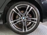 BMWならではの卓越した走りを支えるホイールと足回りです!